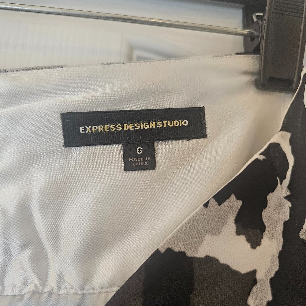 White and black mini skirt